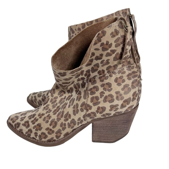 MATISSE Premier Leather Leopard Print Western Style Bootie with side zip - Picture 2 of 8